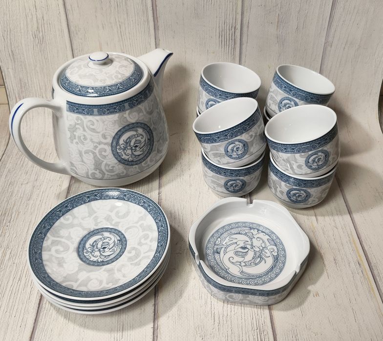 Порцеляновий чайний набір