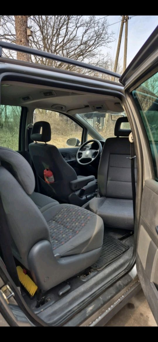 VOLKSWAGEN SHARAN, 7 miejsc,  mini kamper,  do poprawek