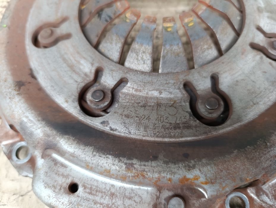 Комплект щеплення 2.2 Dti Opel Astra Zafira Signum Vectra