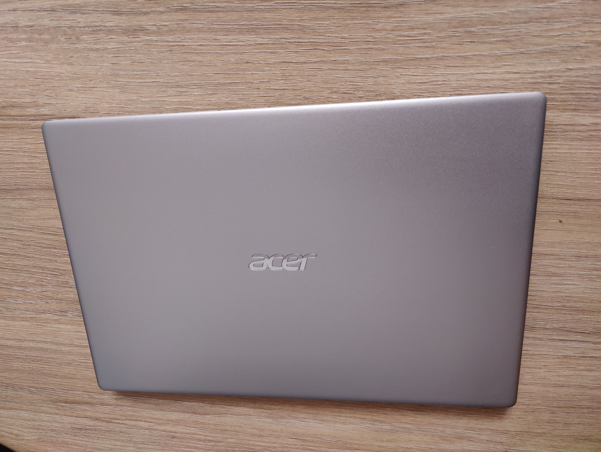 Acer Swift 3  Lekki, szybki, 1TB SSD – idealny laptop do nauki i pracy
