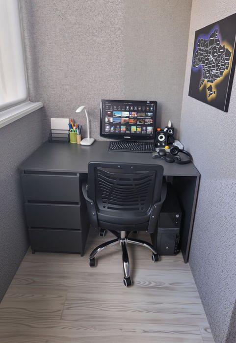 Письмовий компʼютерний стіл з шухлядами Компьютерный письменный стол