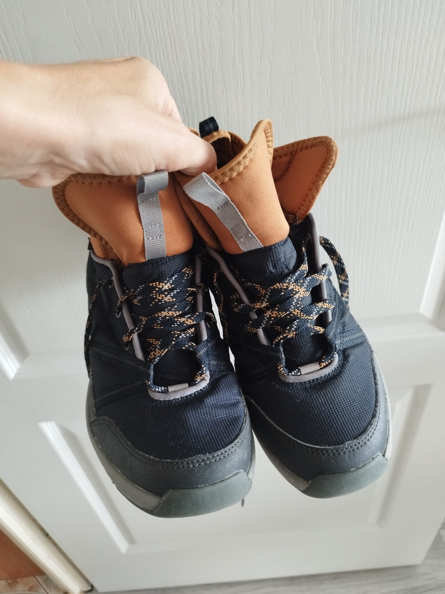 Buty Turystyczne Quechua, rozm. 39