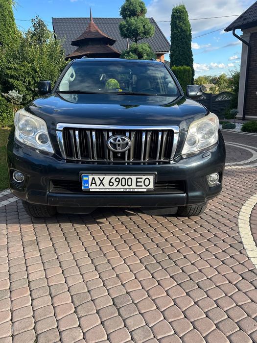 Toyota land cruiser prada 150