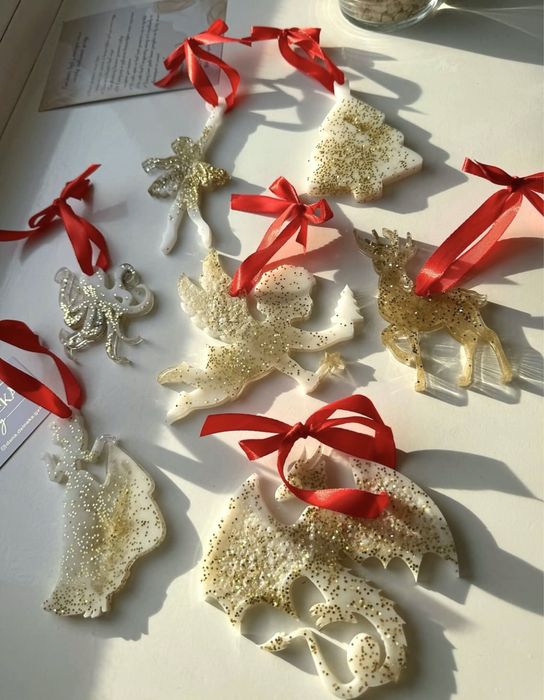 Ялинкові іграшки з епоксидної смоли