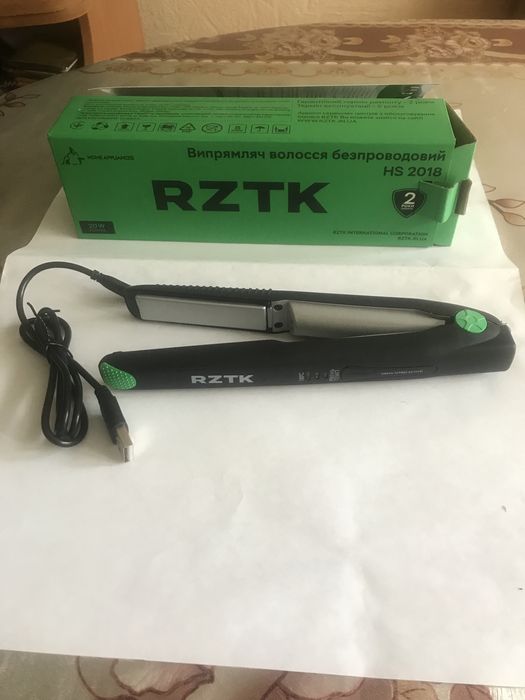 Випрямляч волосся бездротовий RZTK HS 2018
