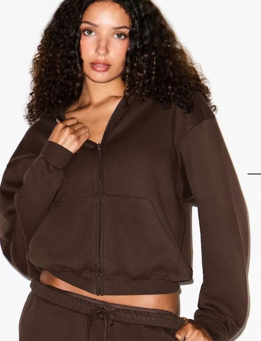 Костюм SKIMS dark sepia, XXS/XS/S/M