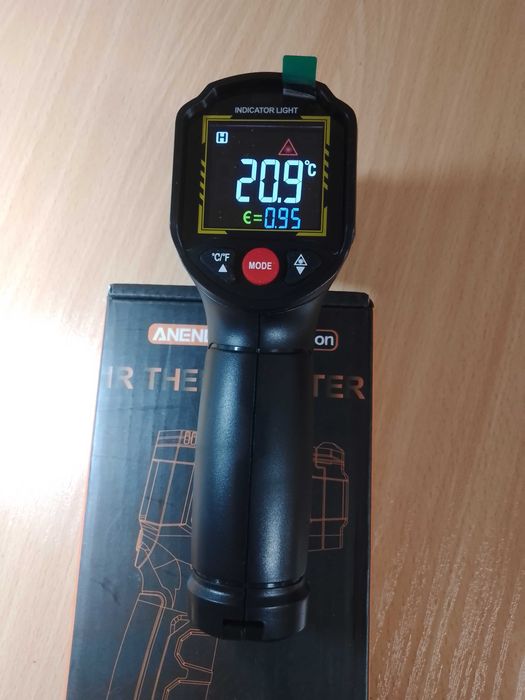 Инфракрасный бесконтактный термометр пирометр ANENG TH203 -50 + 600