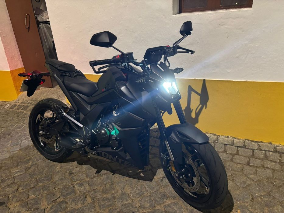 Zontes 125u lcd  nova