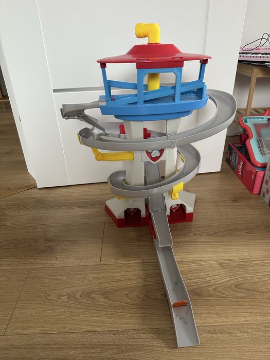 Psi Patrol zestaw baza pojazdy