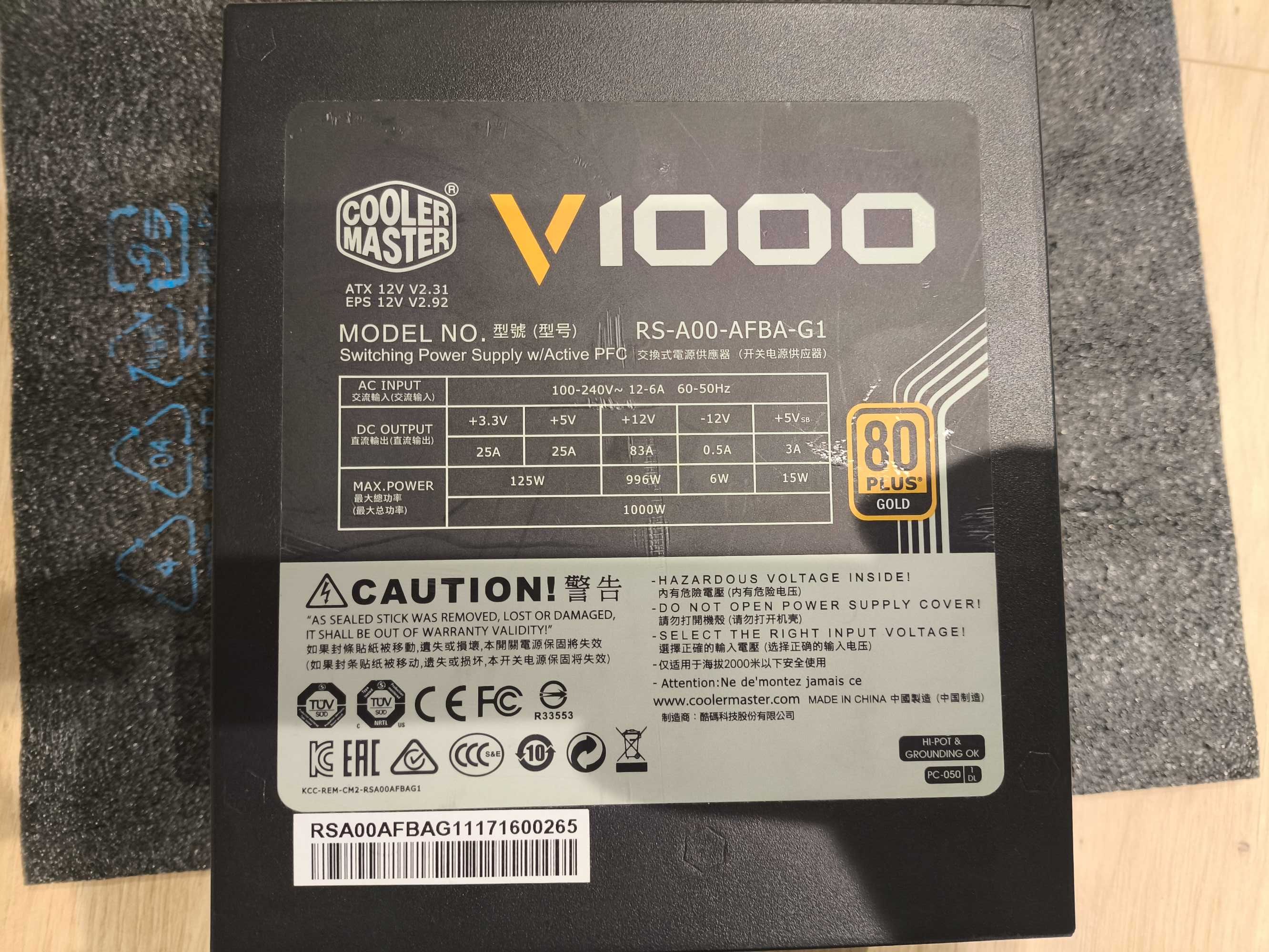 Zasilacz komputerowy Cooler Master V1000 o mocy 1000W