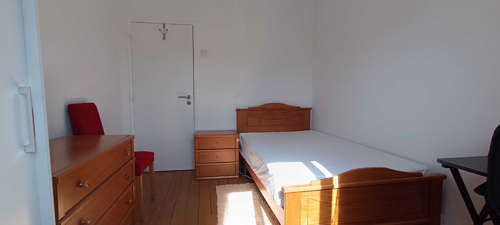 Quartos para Estudantes Femininas – Castelo Branco