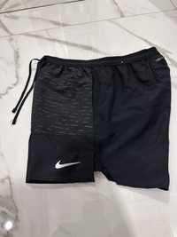 Шорти Nike розмір S чоловічі
