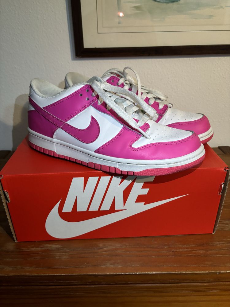 Nike dunk low fuschia