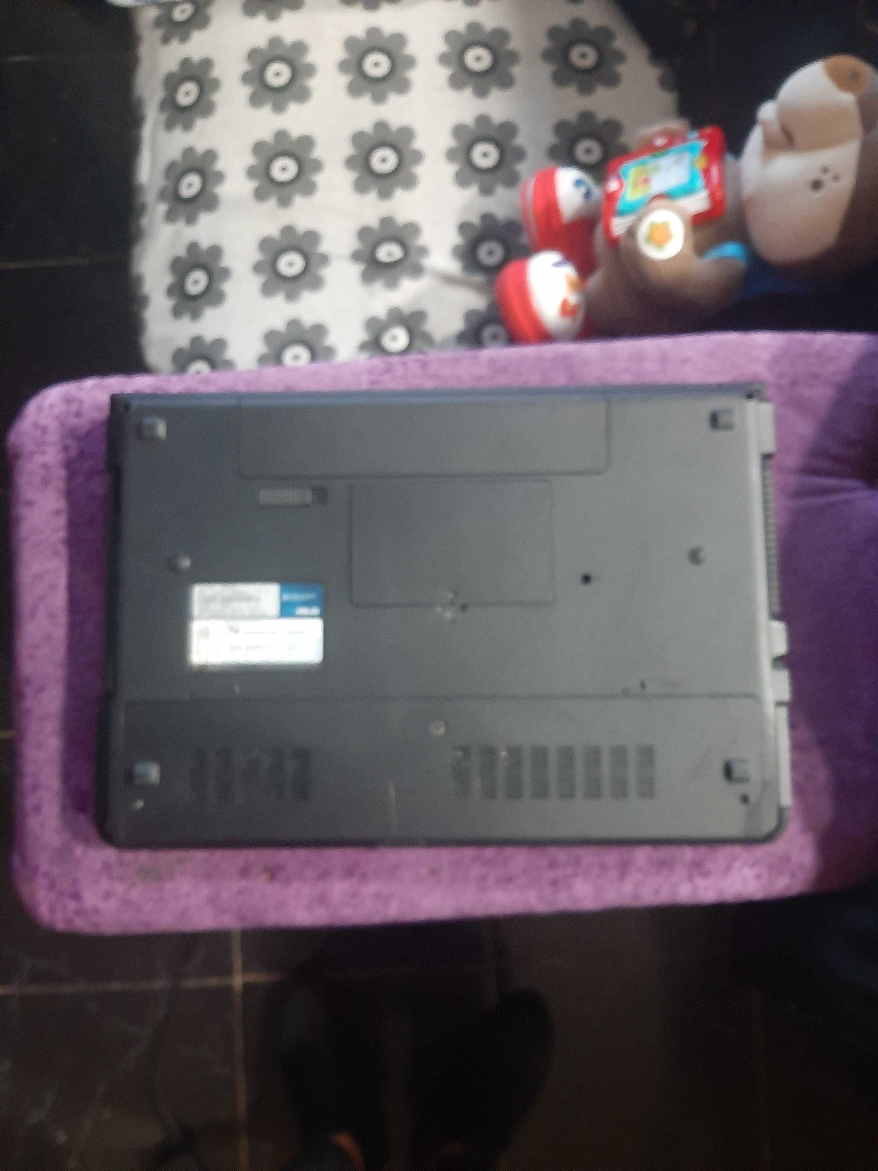 Portátil asus i7 troco ou 70.€