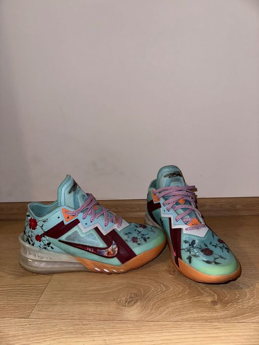 Nike Lebron XVIII Low r. 43 floral turkusowe, r. 43