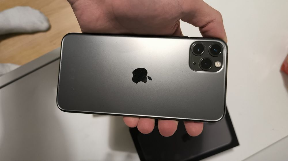 Apple iPhone 11 Pro Max 512 GB – Stan IDEALNY, Space Gray