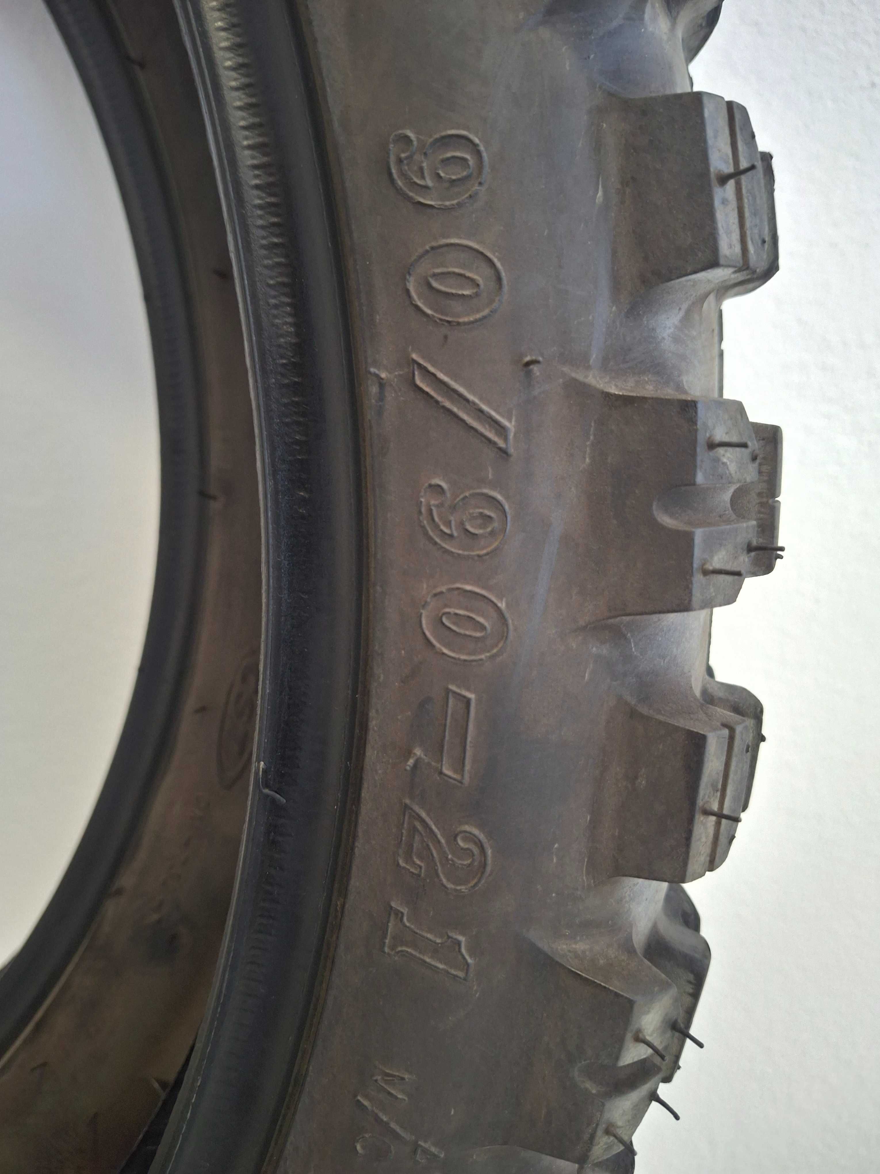Conjunto Pneus moto CST cardados - medidas 90/90-21 e 120/80-18