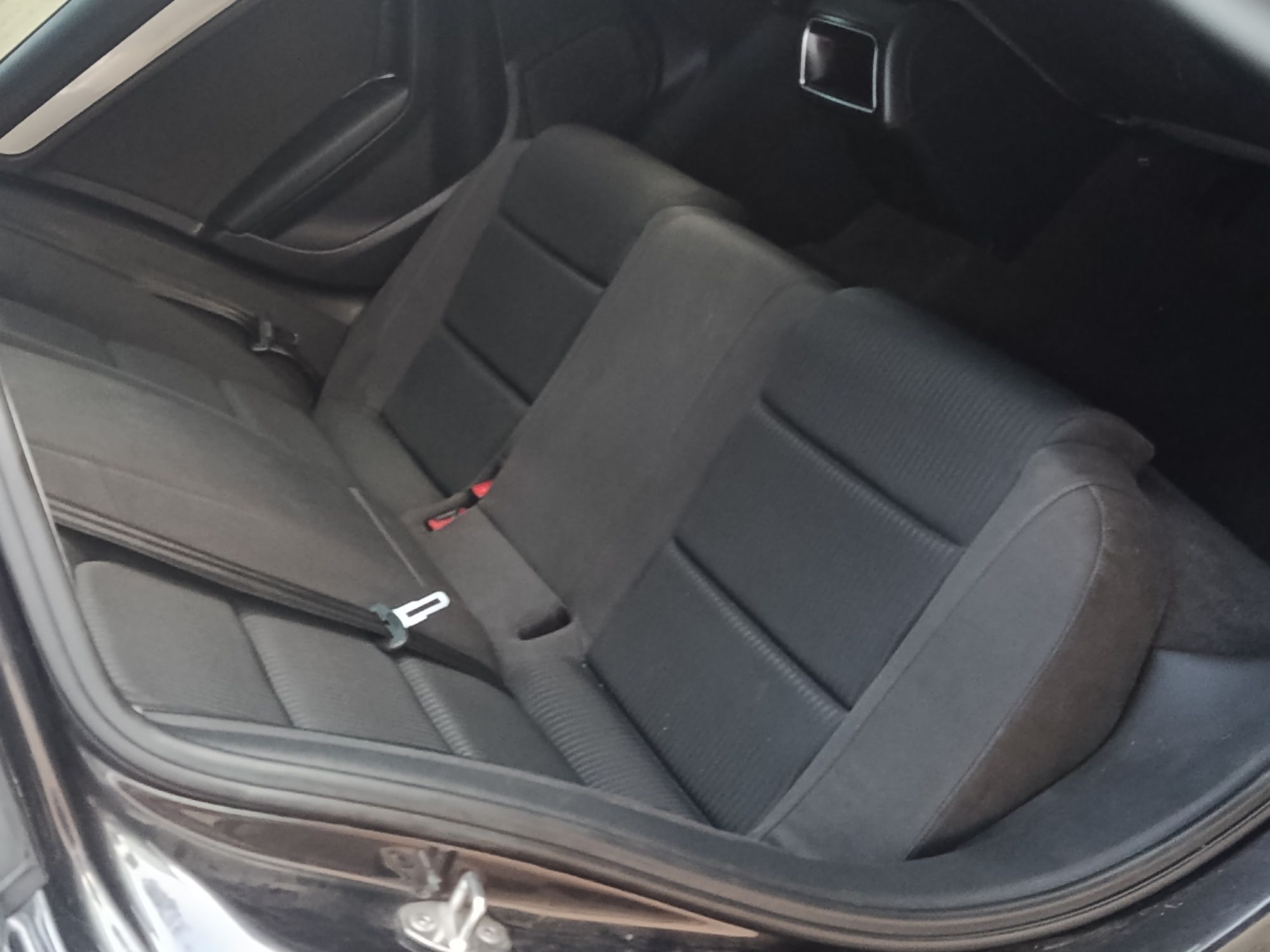 vendo ou troco audi A4 2.0 tdi B8 avant   245.000 kms reis 2011-08