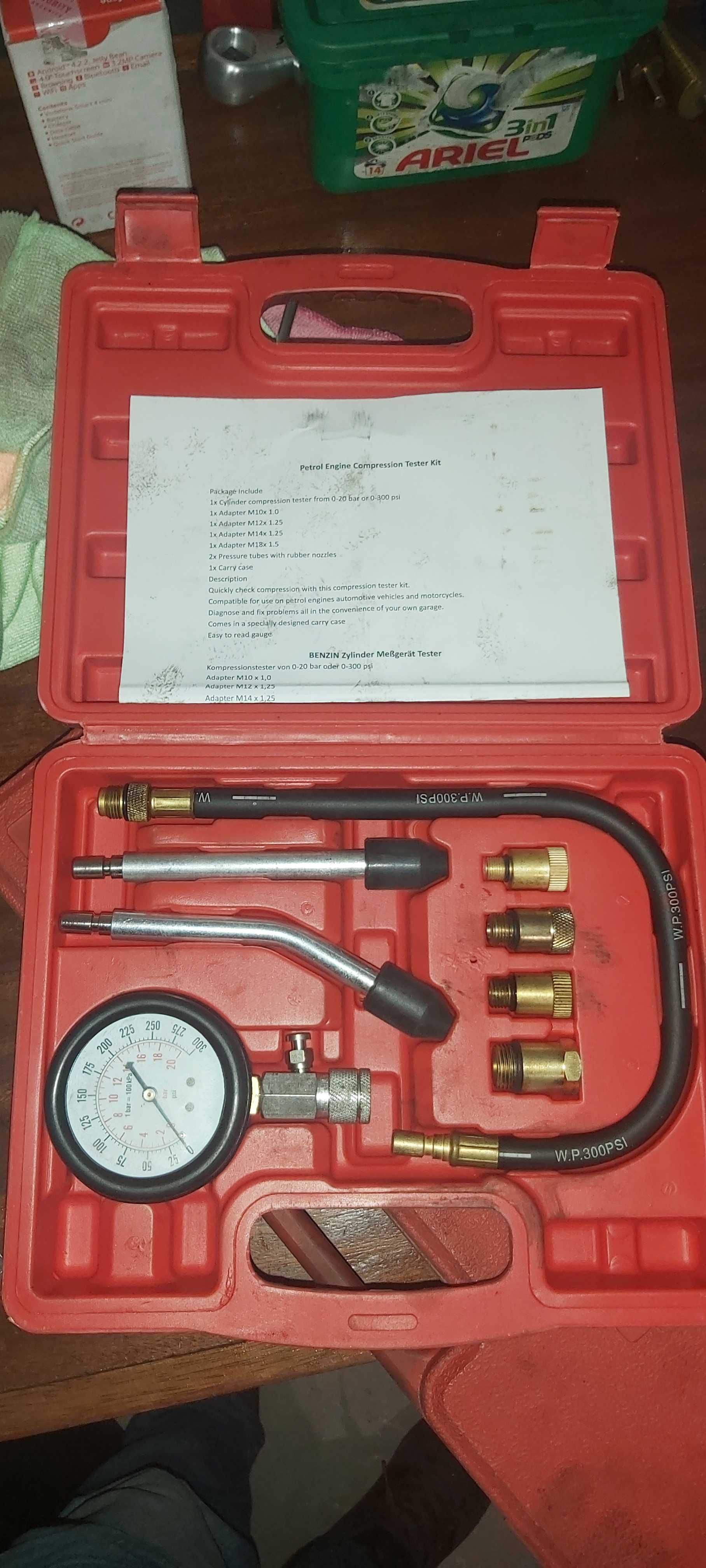 Testador de compressão para motores a gasolina