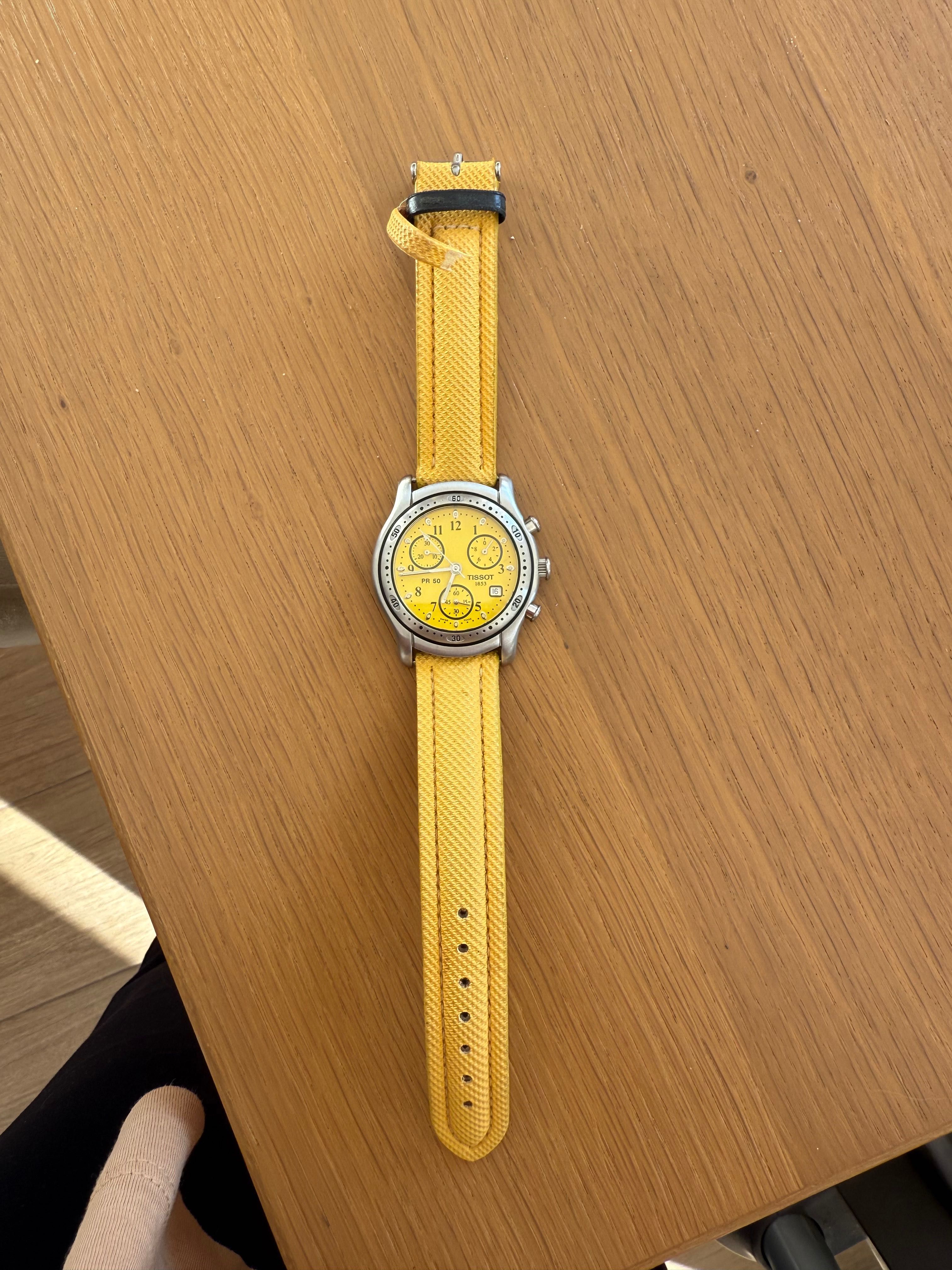 Relógio Tissot amarelo