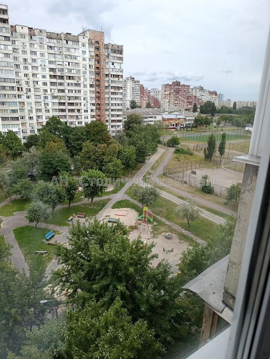 Продаж 1к квартири пр.Червоной Калини-8В початок Троєщини