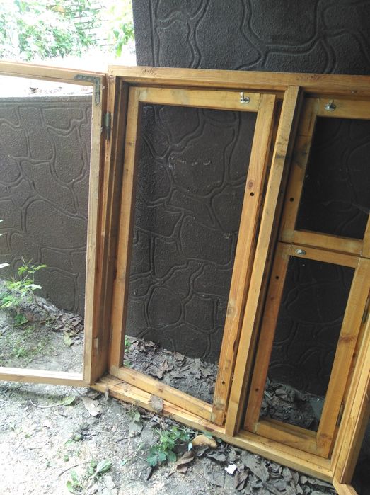 Окна деревянные, с рамой
