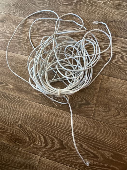 Кабель для інтернета звита пара