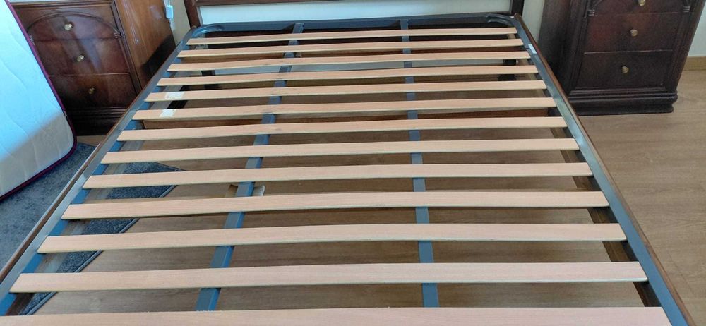 Estado de cama como novo