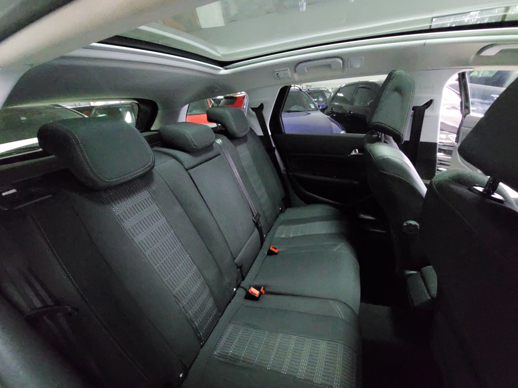Peugeot 308 SW Allure 1.5 BlueHDi 130cv Tecto Panorâmico