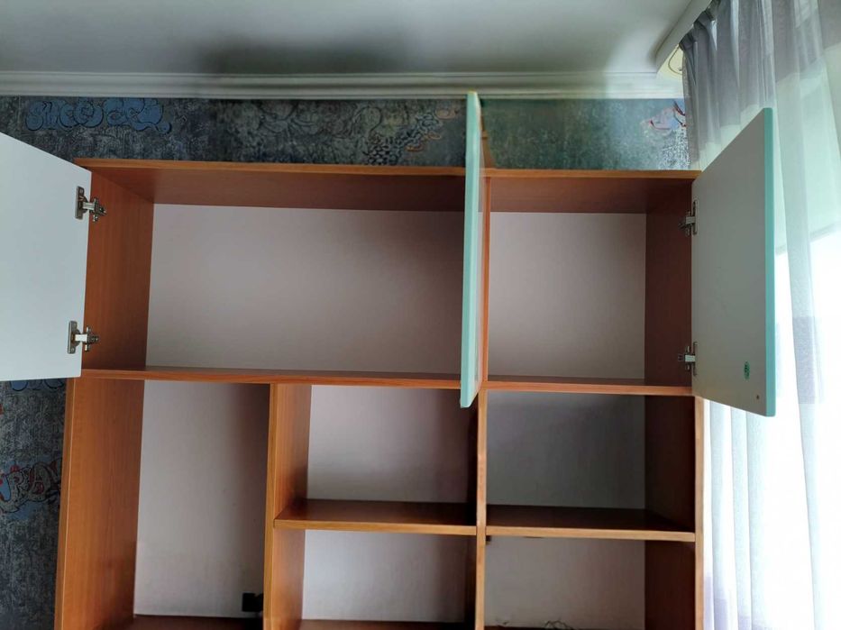 Комп’ютерний кутовий стіл + тумбочка з ящиками