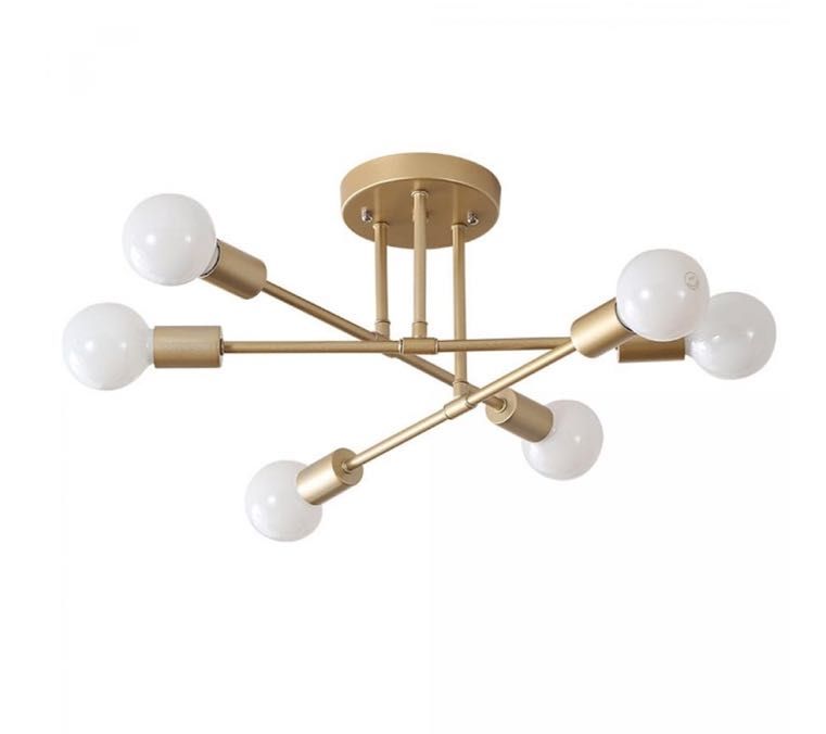 Candeeiro de teto dourado