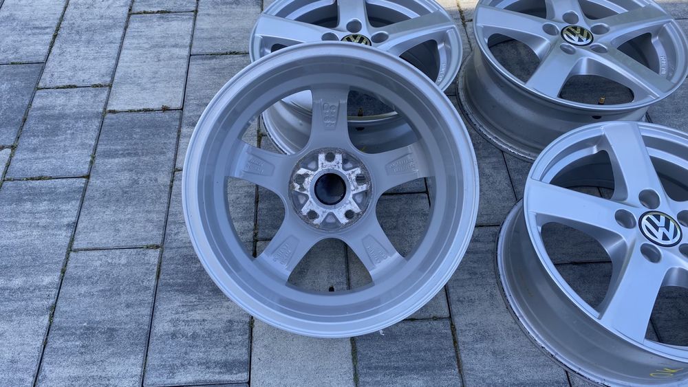 Felgi aluminiowe Alutec do VW Passat 5x112 16 cali B6 B7 B8 T-Roc Golf