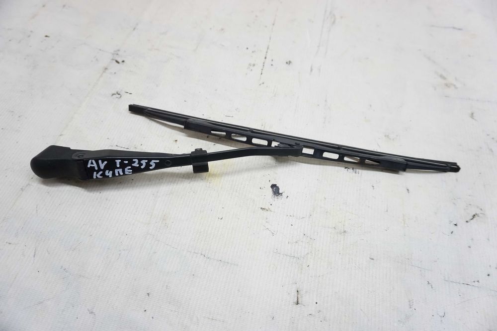 Тримач двірника заднього Chevrolet Aveo\Шевроле АвеоТ200\255 Хетчбек