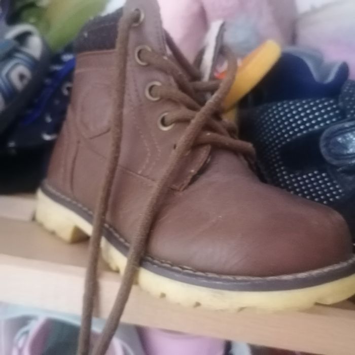 Дитяче взуття стан і ціна супер