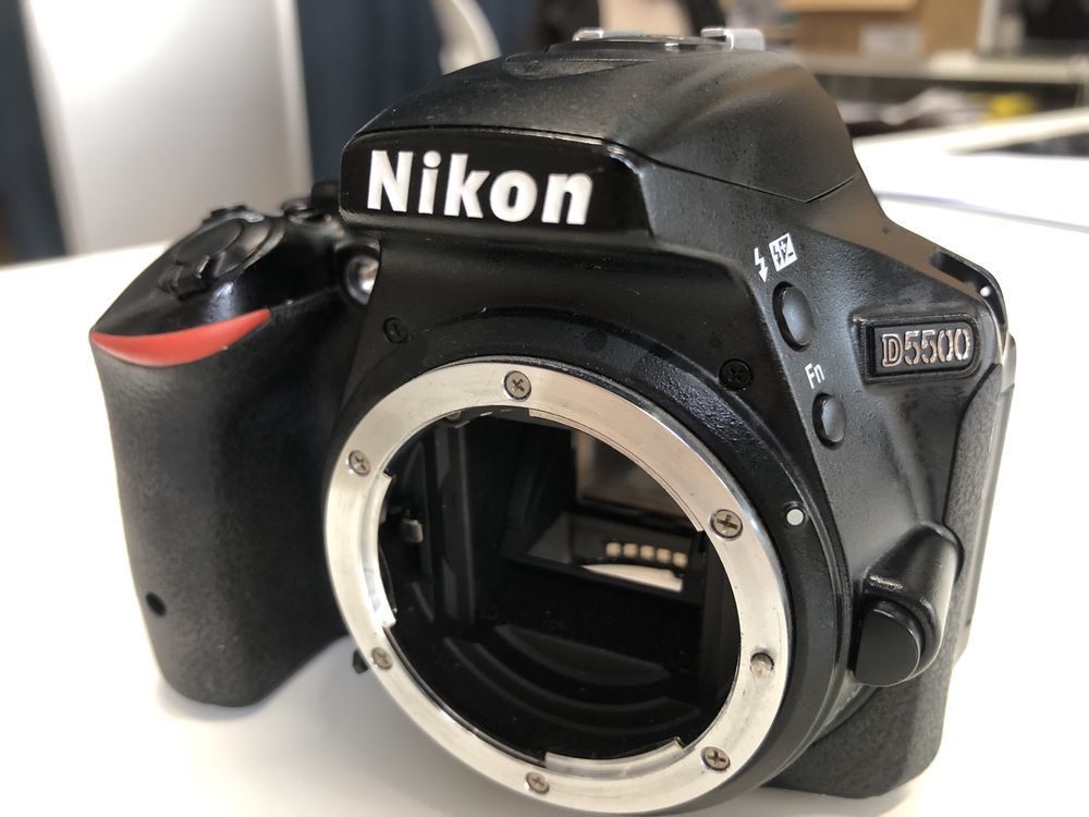 Nikon d5500 body