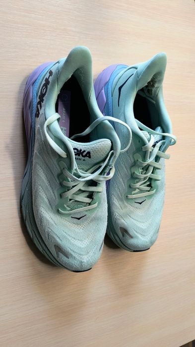 Кросівки Hoka Arahi 6 UK 7.5 EU 41 1/3