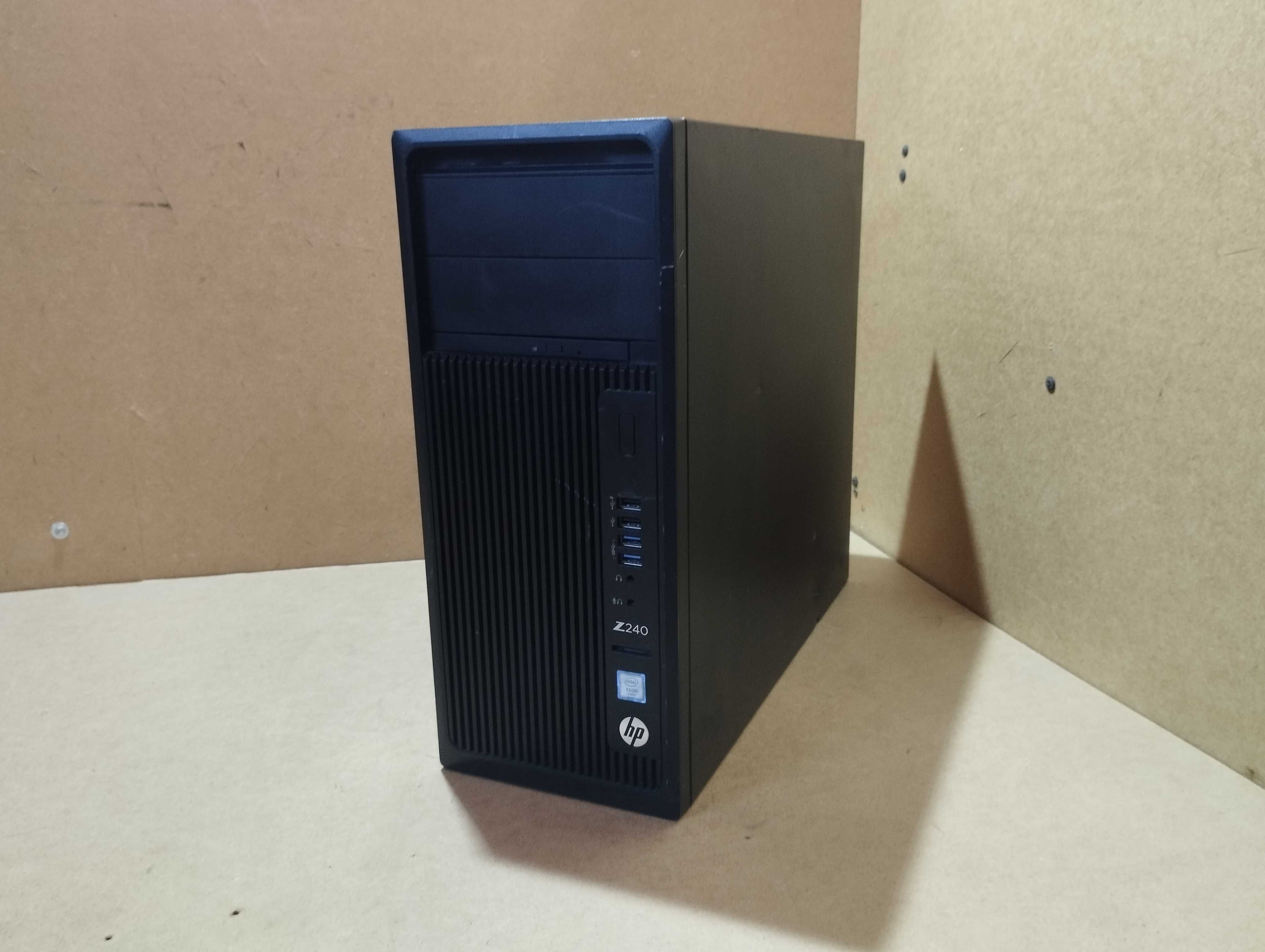 Робоча станція HP Z240 / Xeon E3 - 1245 V6 / 16 DDR4