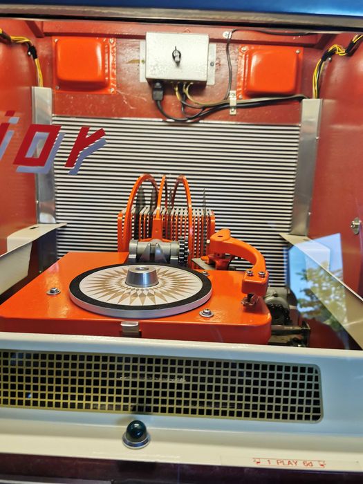 BAL-AMI JUNIOR 1956 szafa grająca na monety gramofon juke box 70 lat