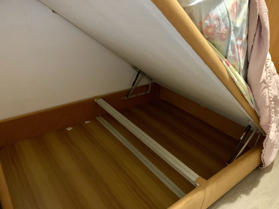 Sommier com arrumação + colchao