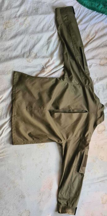 Kompletny mundur OPW (bluza, spodnie, czapka, beret) – stan idealny