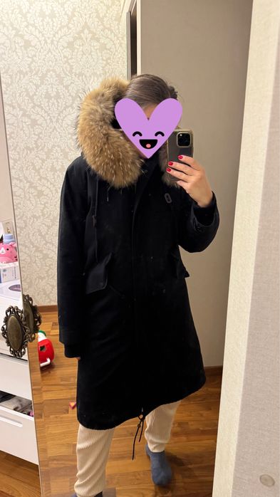 Парка з хутром чорна