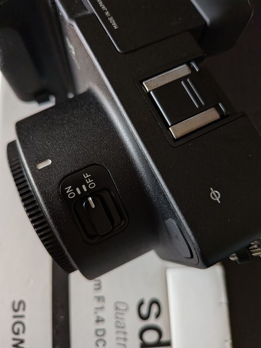 Sigma SD Quattro Foveon + Sigma 30mm f1.4