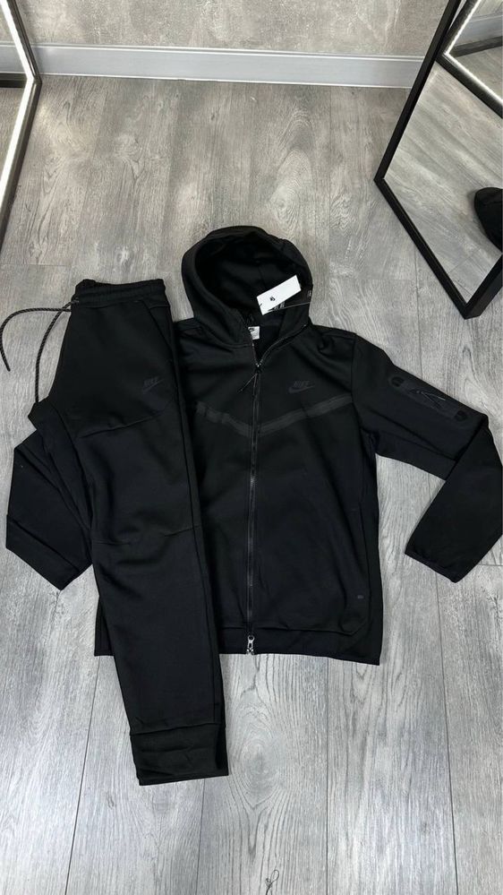 Спортивний костюм Nike Tech Fleece black з EU