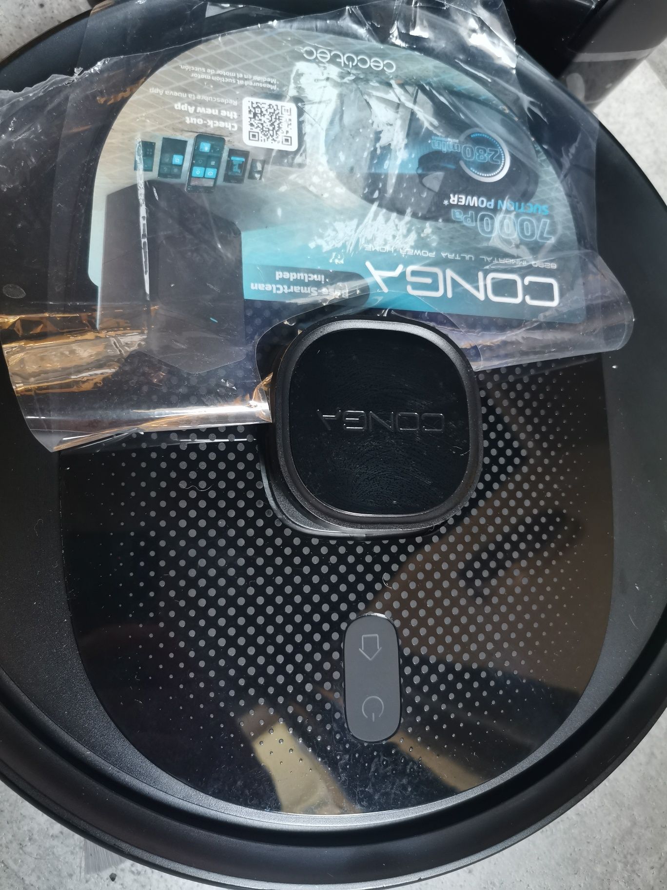 Robot sprzątający Conga 8290