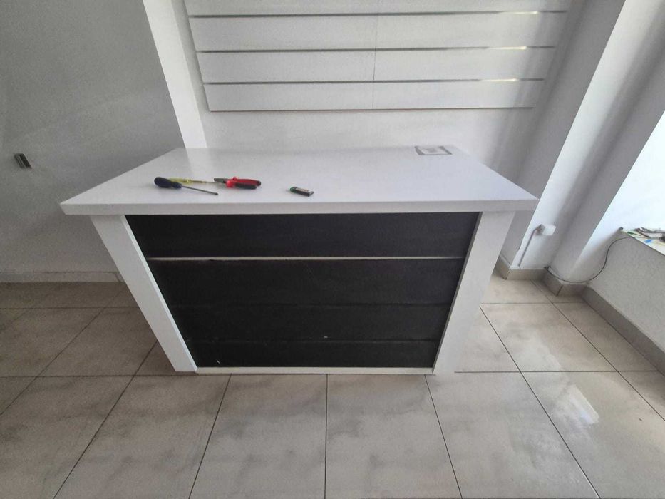 szafa podświetlana LED