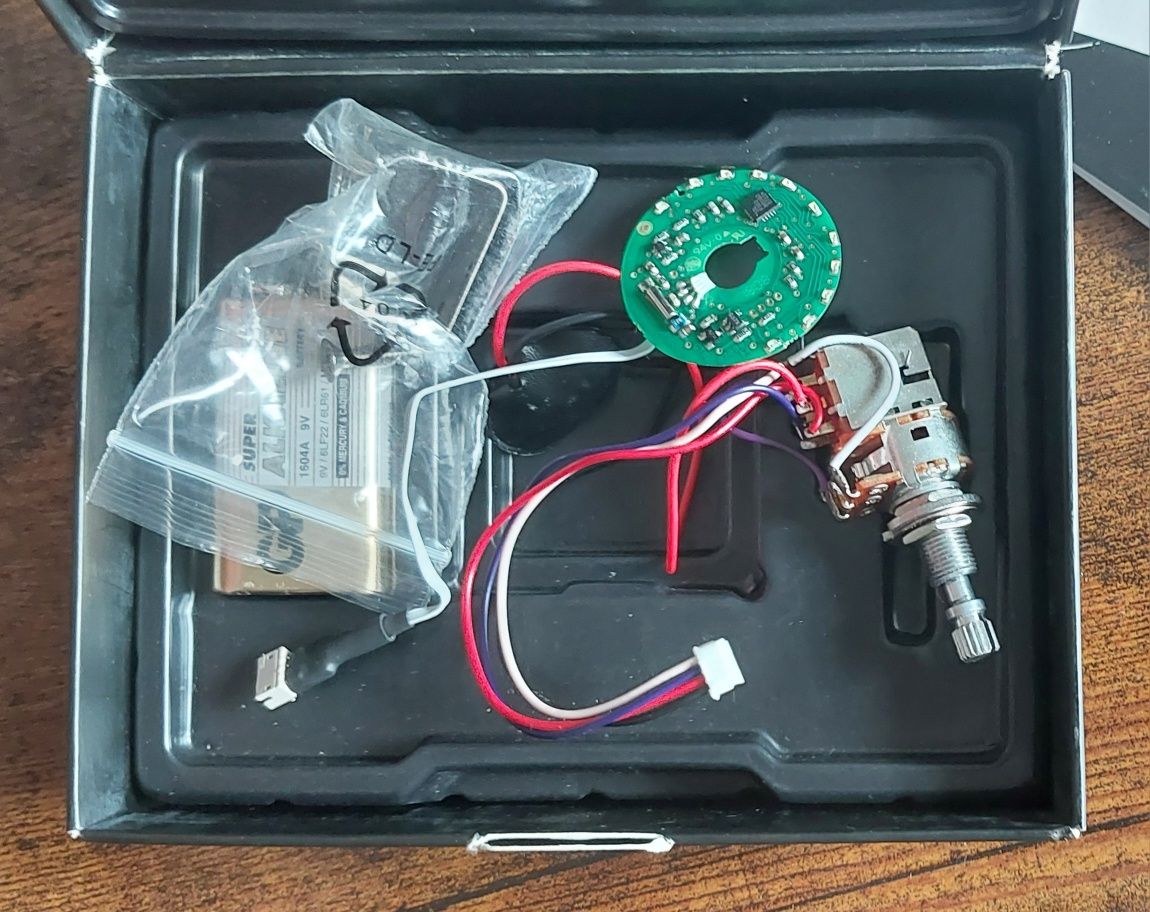 Tuner gitarowy N-tune onboard