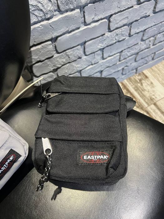 Сумка сумочка месенджер eastpak истпак істпак мессенджер бананка