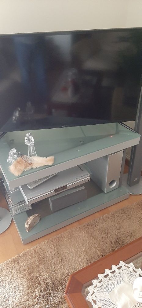 Vendo mesa em vidro