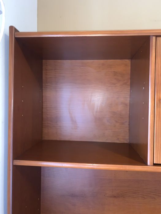 Secretária com estante