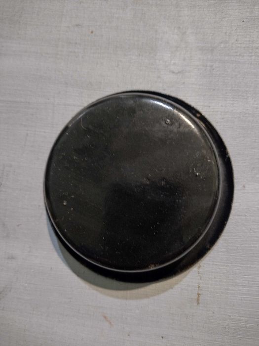 Stara kanka z pokrywką na mleko, 1 l, Emalia Olkusz, pamiątki PRL